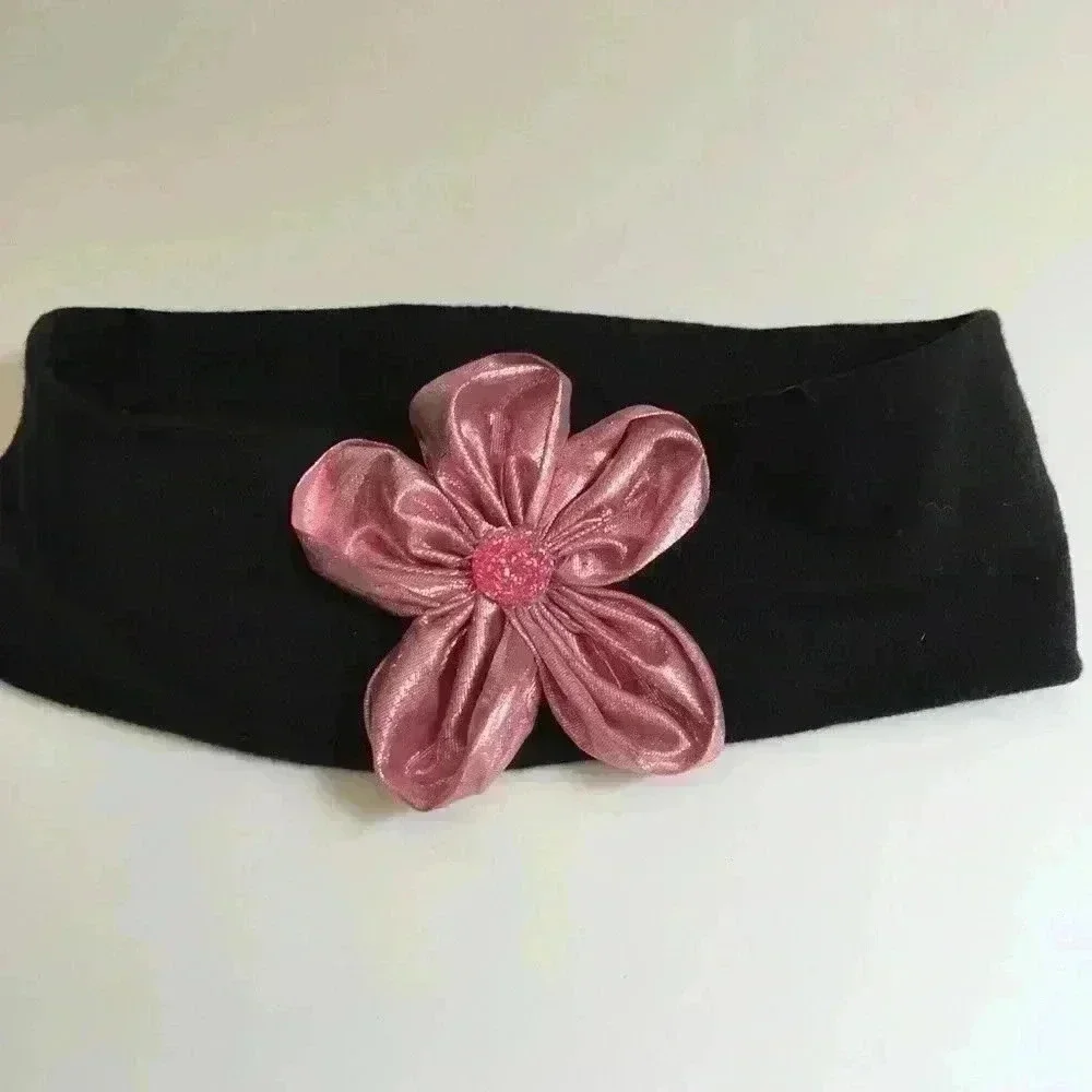 Handmade Pink🌸flower headband.